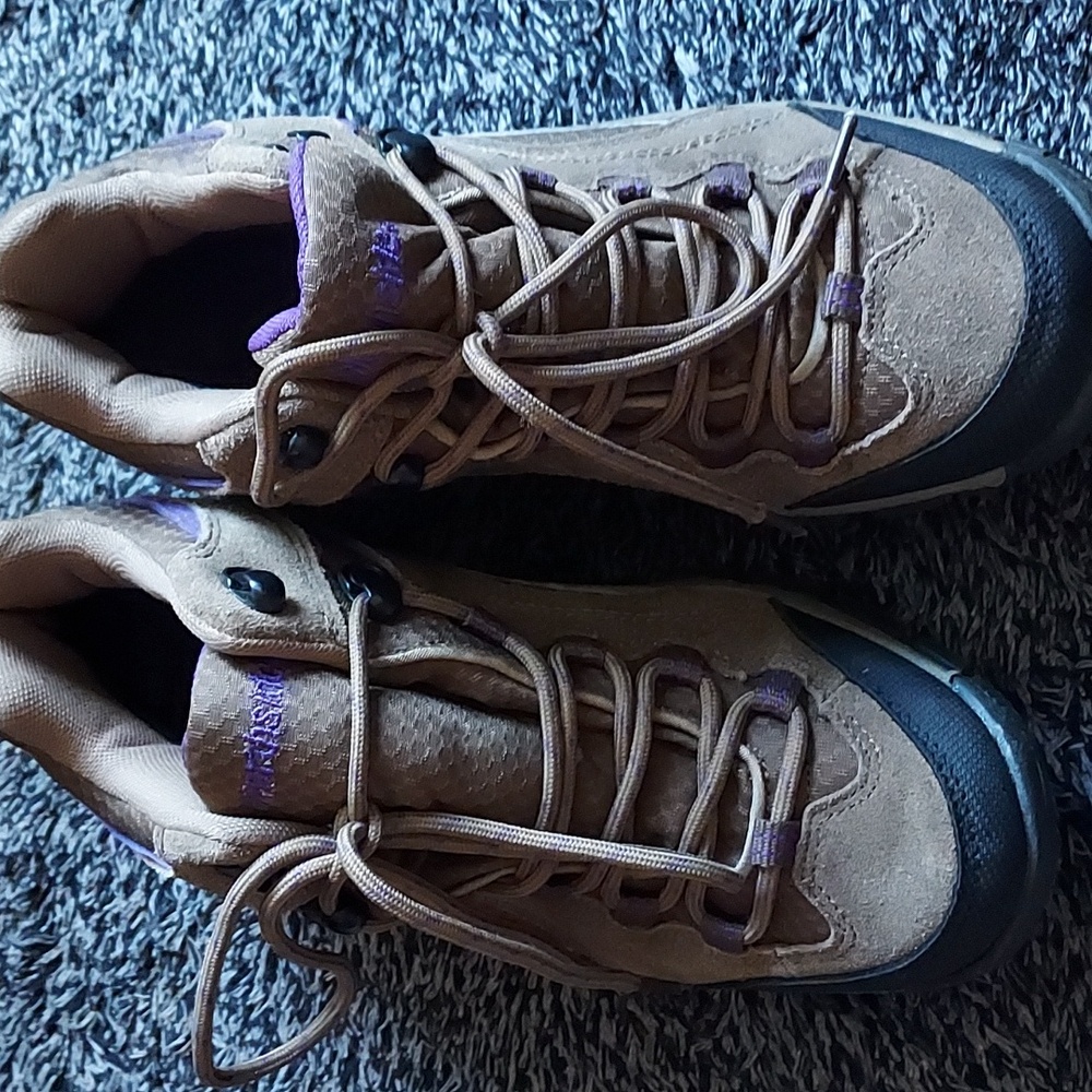 Women's Northside Waterproof  Hiking Shoes 9.5